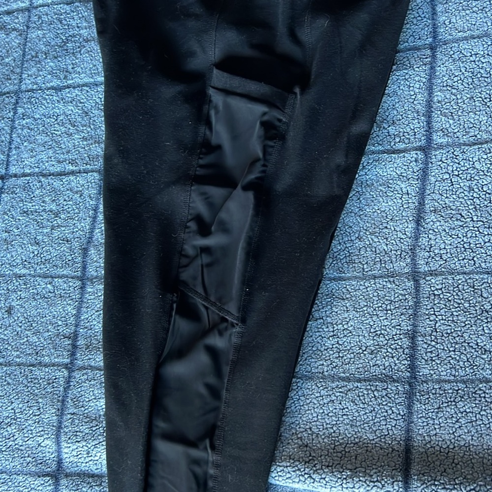 Woman’s Fabletics Black Leggings - Picture 5 of 5